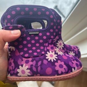 Bogs Kids Boots in Purple with Floral Design